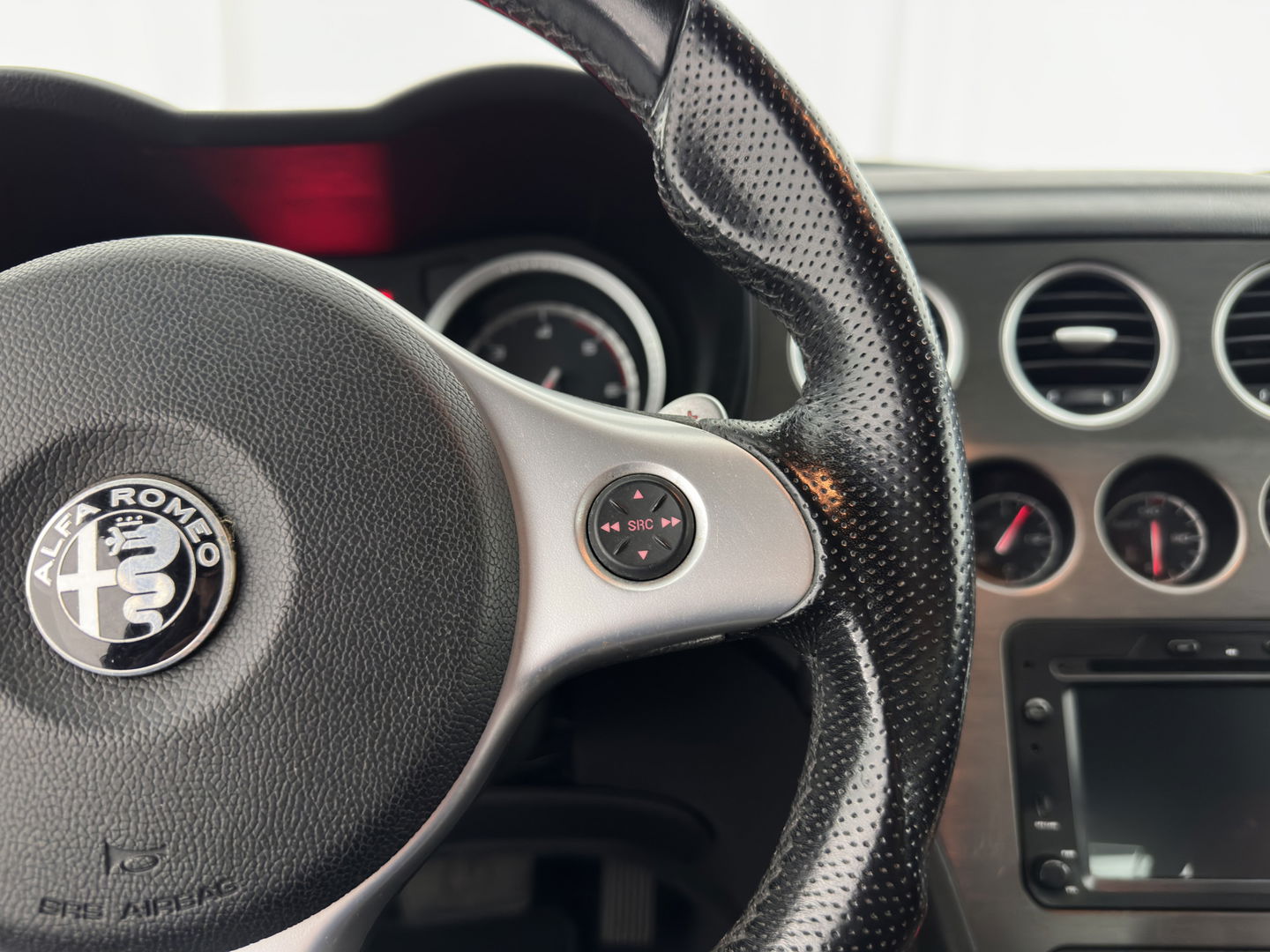 Alfa Romeo Spider 2.4 JTD Q-Tronic Exclusive Aut. *LUXURY-LEATHER | SPORT-SEATS | CAMERA | ECC | PDC | CRUISE | 17''ALU*