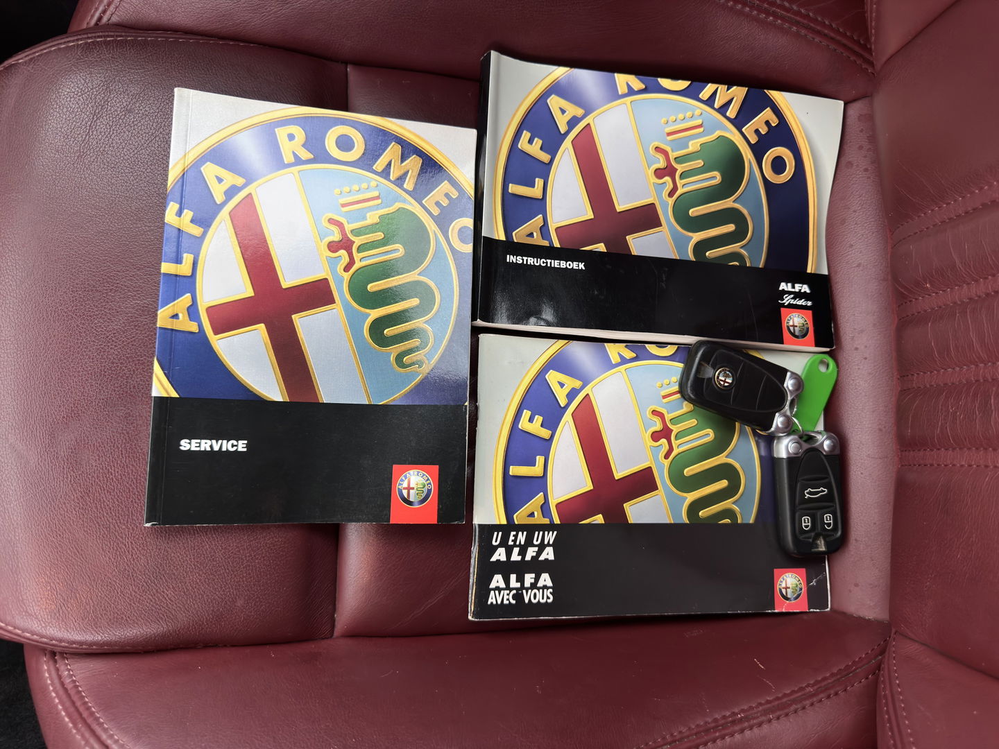 Alfa Romeo Spider 2.4 JTD Q-Tronic Exclusive Aut. *LUXURY-LEATHER | SPORT-SEATS | CAMERA | ECC | PDC | CRUISE | 17''ALU*