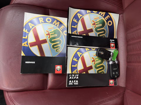 Alfa Romeo Spider 2.4 JTD Q-Tronic Exclusive Aut. *LUXURY-LEATHER | SPORT-SEATS | CAMERA | ECC | PDC | CRUISE | 17''ALU*