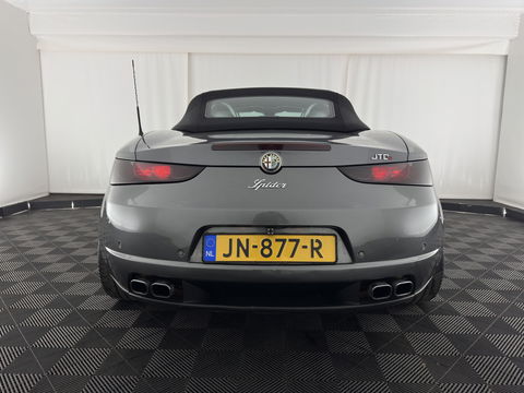 Alfa Romeo Spider 2.4 JTD Q-Tronic Exclusive Aut. *LUXURY-LEATHER | SPORT-SEATS | CAMERA | ECC | PDC | CRUISE | 17''ALU*