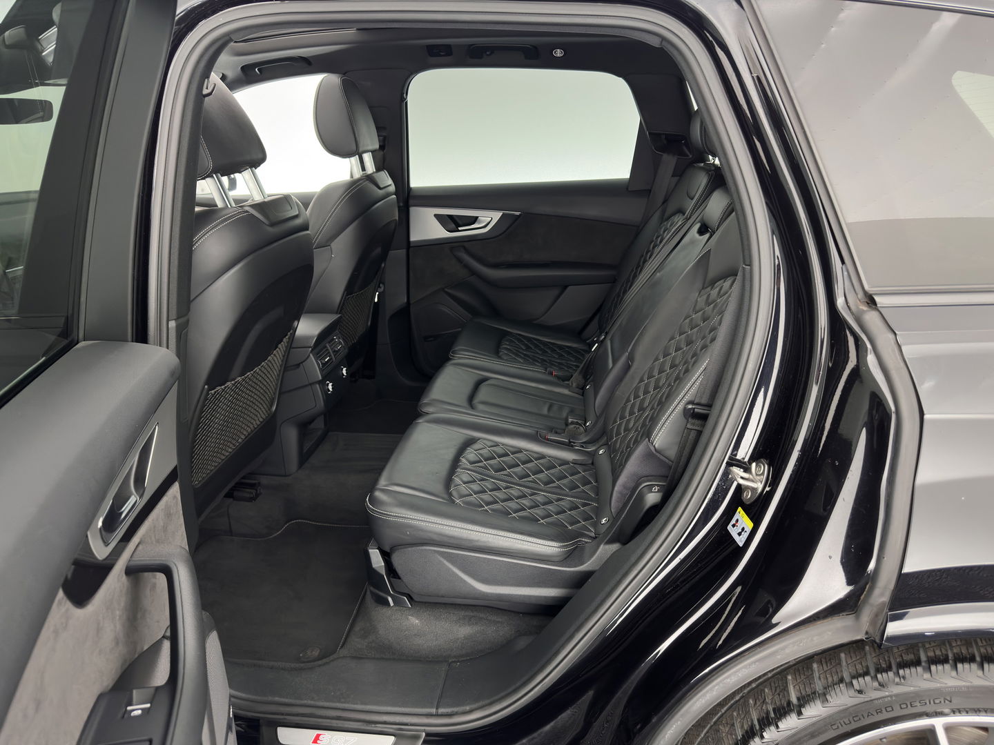 Audi SQ7 4.0 TDI quattro Pro Line + Aut. *PANO | LUXURY-LEATHER | MATRIX-LED | DIGI-COCKPIT | BOSE-SOUND | KEYLESS | CAMERA | MEMORY-PACK | HEATED-COMFORTSEATS | SHIFT-PADDLES | ECC | ADAPTIVE-CRUISE | BLIND-SPOT | 21''ALU*