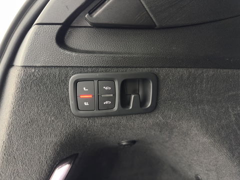Audi SQ7 4.0 TDI quattro Pro Line + Aut. *PANO | LUXURY-LEATHER | MATRIX-LED | DIGI-COCKPIT | BOSE-SOUND | KEYLESS | CAMERA | MEMORY-PACK | HEATED-COMFORTSEATS | SHIFT-PADDLES | ECC | ADAPTIVE-CRUISE | BLIND-SPOT | 21''ALU*