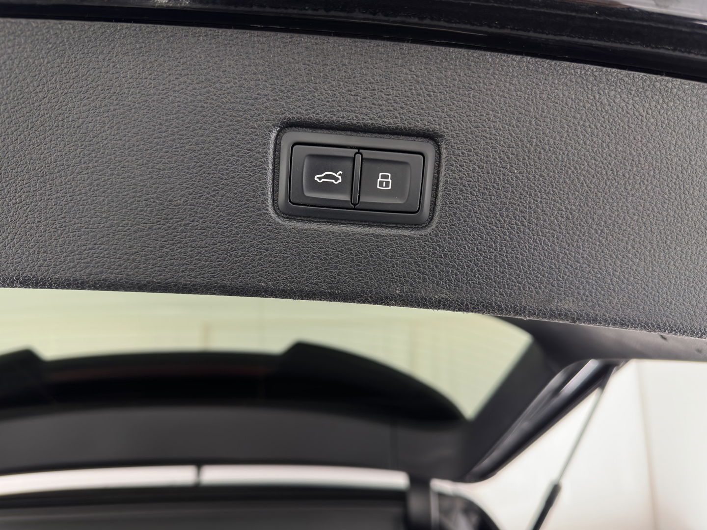 Audi SQ7 4.0 TDI quattro Pro Line + Aut. *PANO | LUXURY-LEATHER | MATRIX-LED | DIGI-COCKPIT | BOSE-SOUND | KEYLESS | CAMERA | MEMORY-PACK | HEATED-COMFORTSEATS | SHIFT-PADDLES | ECC | ADAPTIVE-CRUISE | BLIND-SPOT | 21''ALU*