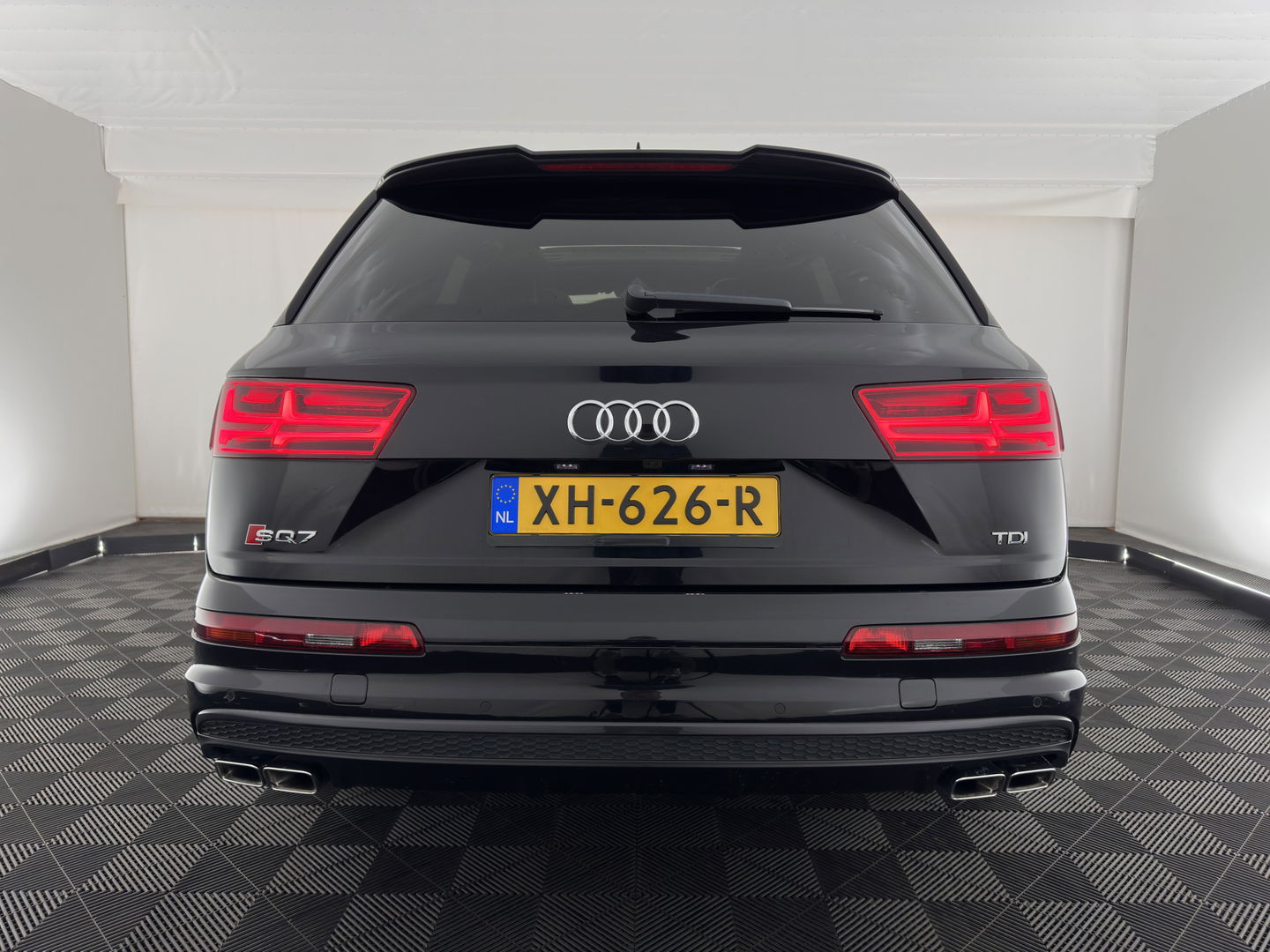 Audi SQ7 4.0 TDI quattro Pro Line + Aut. *PANO | LUXURY-LEATHER | MATRIX-LED | DIGI-COCKPIT | BOSE-SOUND | KEYLESS | CAMERA | MEMORY-PACK | HEATED-COMFORTSEATS | SHIFT-PADDLES | ECC | ADAPTIVE-CRUISE | BLIND-SPOT | 21''ALU*