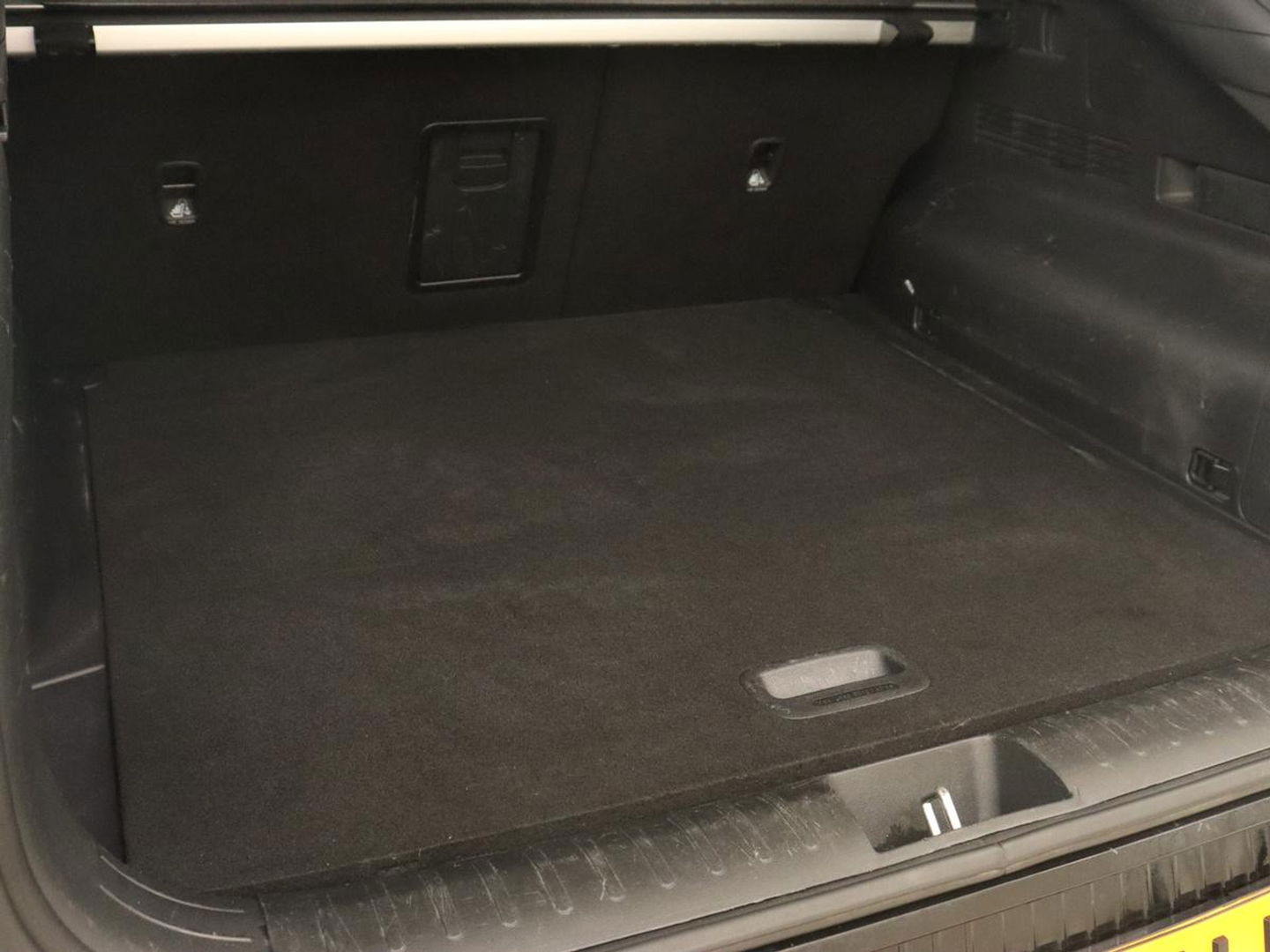 Kia Ev6 Plus 58 kWh | Stoelventilatie | Leder | Warmtepomp | Adaptive cruise | Carplay | Camera | Stoel & stuurverwarming | 19'' | Sfeerverlichting | Navigatie | Keyless