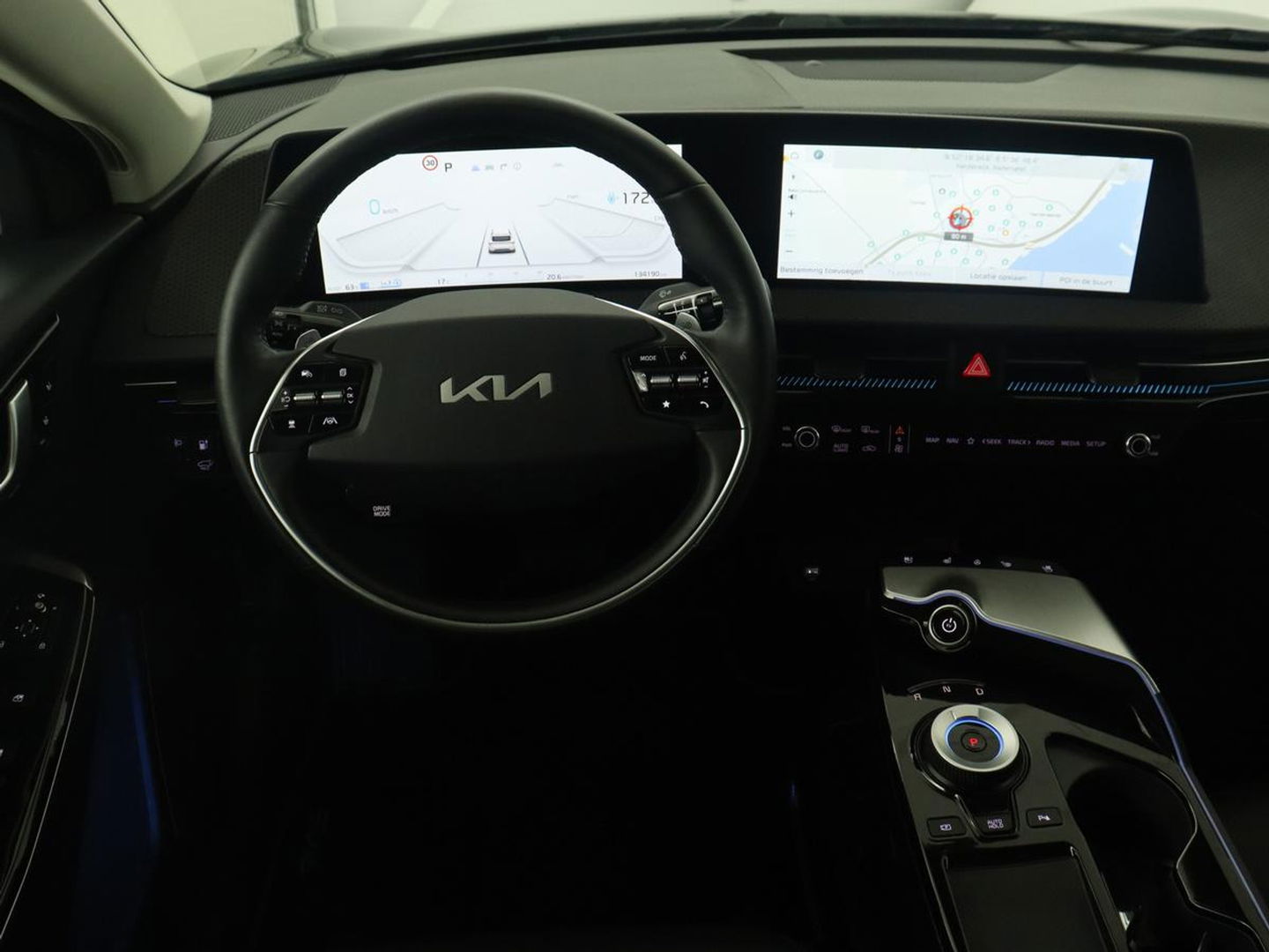 Kia Ev6 Plus 58 kWh | Stoelventilatie | Leder | Warmtepomp | Adaptive cruise | Carplay | Camera | Stoel & stuurverwarming | 19'' | Sfeerverlichting | Navigatie | Keyless