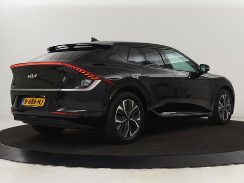 Kia Ev6 Plus 58 kWh | Stoelventilatie | Leder | Warmtepomp | Adaptive cruise | Carplay | Camera | Stoel & stuurverwarming | 19'' | Sfeerverlichting | Navigatie | Keyless