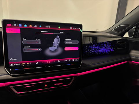 Volkswagen Tiguan 1.5 eTSI R-Line PANO KEYLESS H&K'