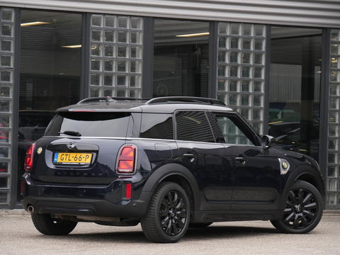 MINI Countryman COOPER S E ALL4/ PANORAMADAK/ LEER/ CAMERA/ ELEKT. KLEP/ SFEERVERLICHTING