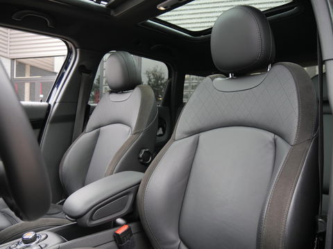MINI Countryman COOPER S E ALL4/ PANORAMADAK/ LEER/ CAMERA/ ELEKT. KLEP/ SFEERVERLICHTING
