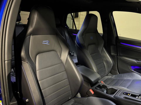 Volkswagen Golf 2.0 TSI R 4Motion PANO KEYLESS HUD