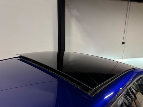 Volkswagen Golf 2.0 TSI R 4Motion PANO KEYLESS HUD