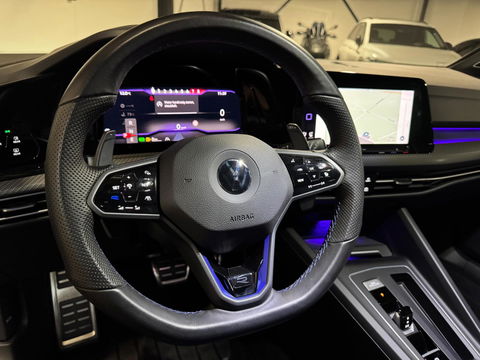 Volkswagen Golf 2.0 TSI R 4Motion PANO KEYLESS HUD