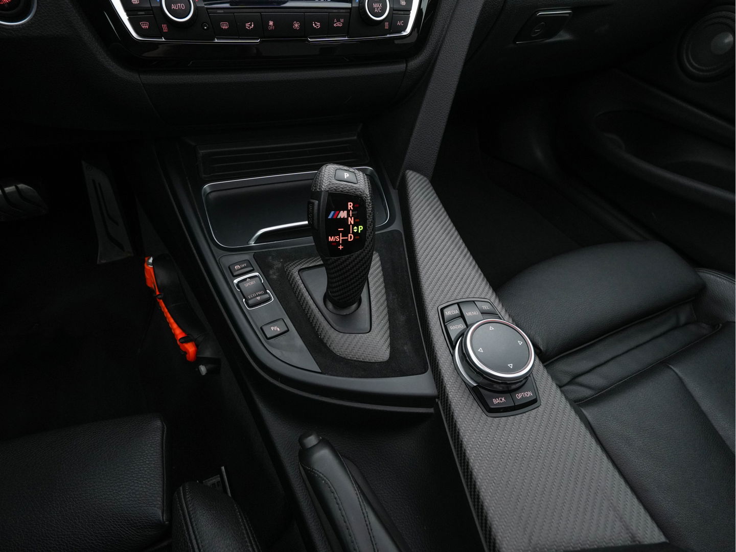 BMW 4 Serie Coupé 435d xDrive Aut. *PANO | HEAD-UP | ADAPTIVE-CRUISE | LUXURY-LEATHER | FULL-LED | HARMAN/KARDON | MEMORY-PACK | HEATED-SPORTSEATS | KEYLESS | NAVI-FULLMAP | CAMERA | DAB+ | ECC | PDC | 18''ALU | TOWBAR*