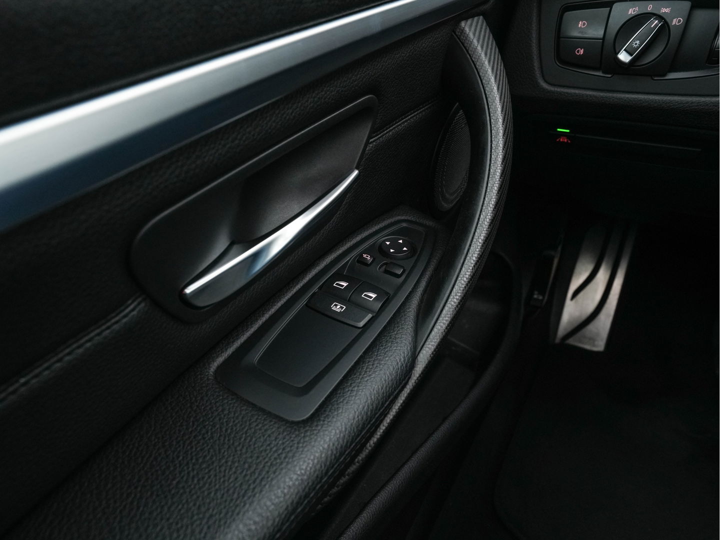 BMW 4 Serie Coupé 435d xDrive Aut. *PANO | HEAD-UP | ADAPTIVE-CRUISE | LUXURY-LEATHER | FULL-LED | HARMAN/KARDON | MEMORY-PACK | HEATED-SPORTSEATS | KEYLESS | NAVI-FULLMAP | CAMERA | DAB+ | ECC | PDC | 18''ALU | TOWBAR*