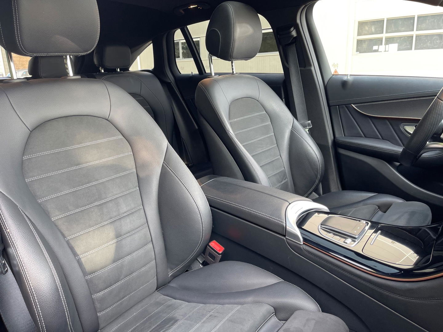 Mercedes-Benz EQC 400 4MATIC 80KW AMG-LINE PANORAMA-SCHUIFDAK 360" CAMERA