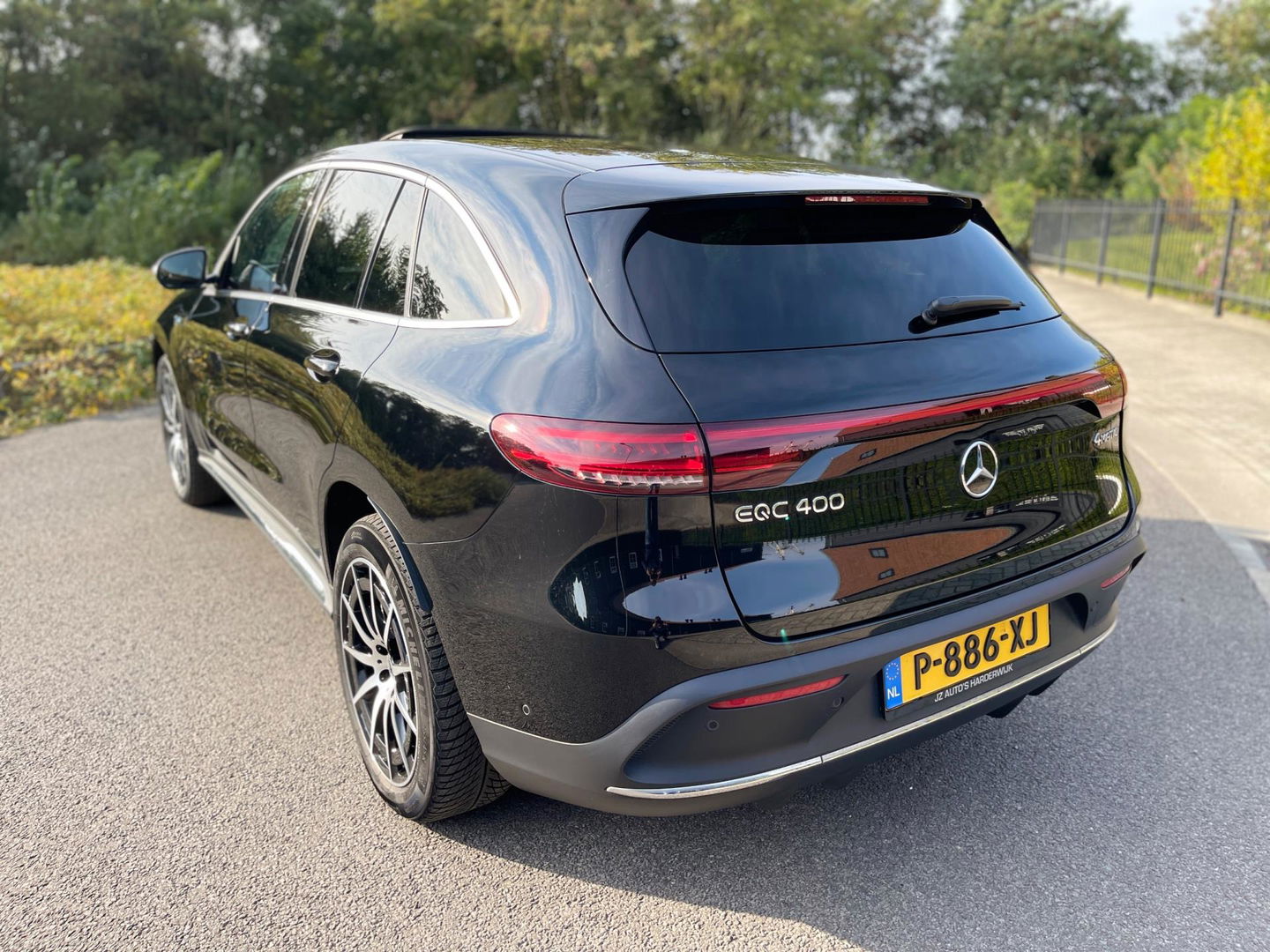 Mercedes-Benz EQC 400 4MATIC 80KW AMG-LINE PANORAMA-SCHUIFDAK 360" CAMERA
