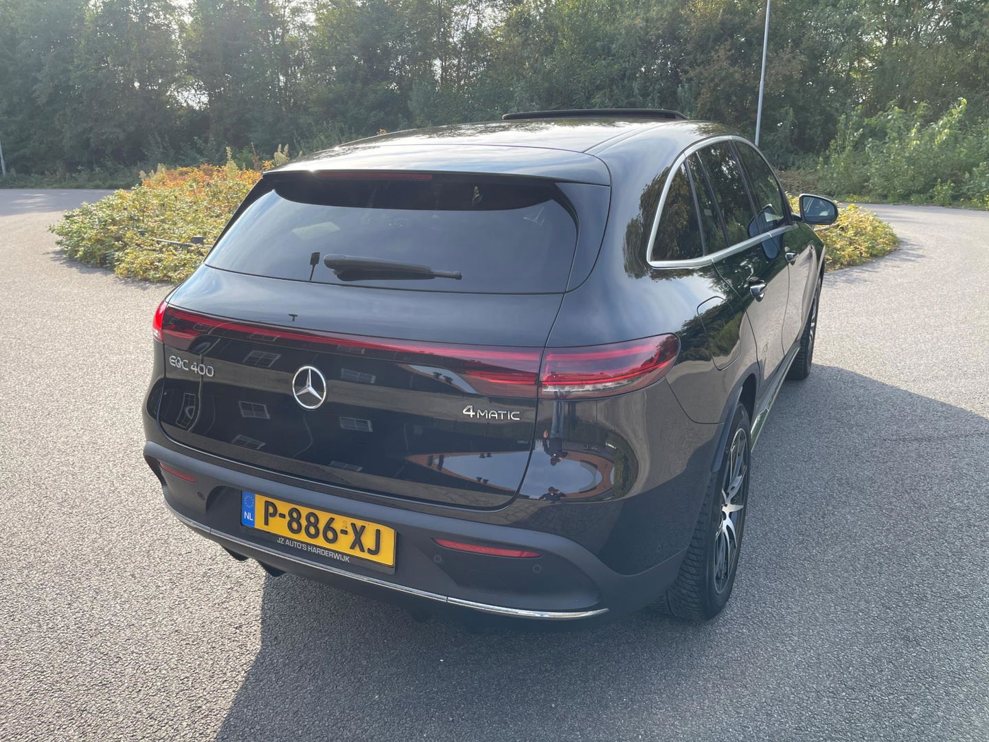 Mercedes-Benz EQC 400 4MATIC 80KW AMG-LINE PANORAMA-SCHUIFDAK 360" CAMERA