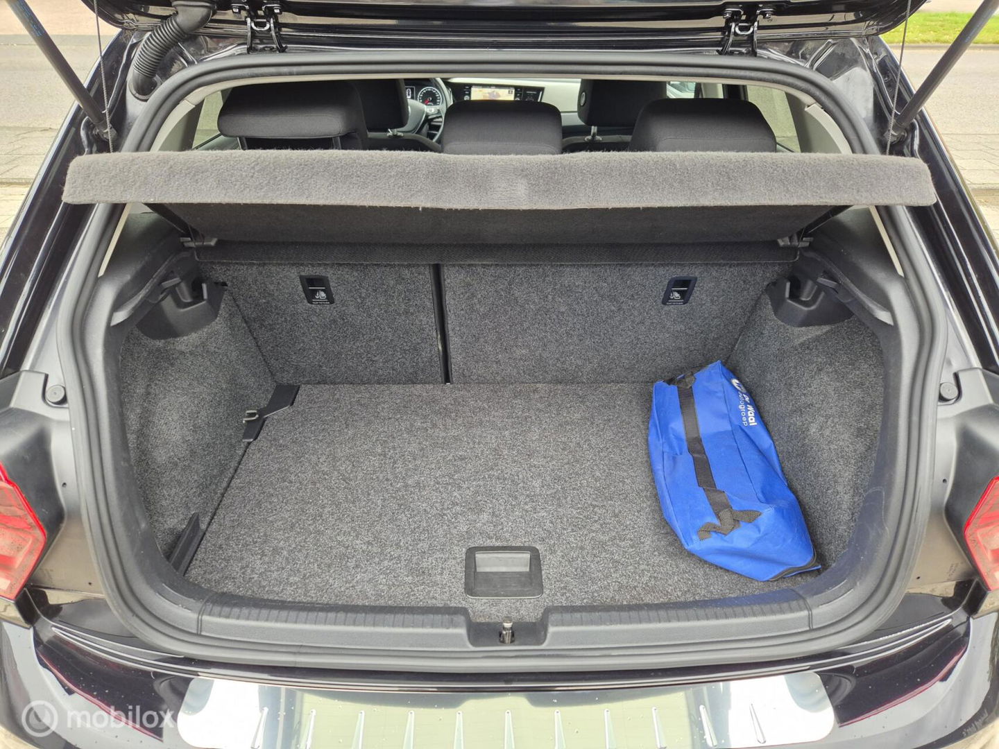 Volkswagen Polo 1.0 TSI Comfortline, Navi, Carplay, Clima