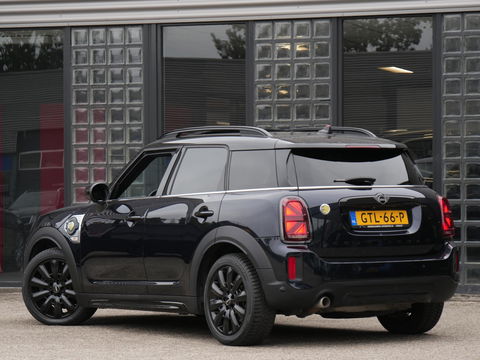 MINI Countryman COOPER S E ALL4/ PANORAMADAK/ LEER/ CAMERA/ ELEKT. KLEP/ SFEERVERLICHTING
