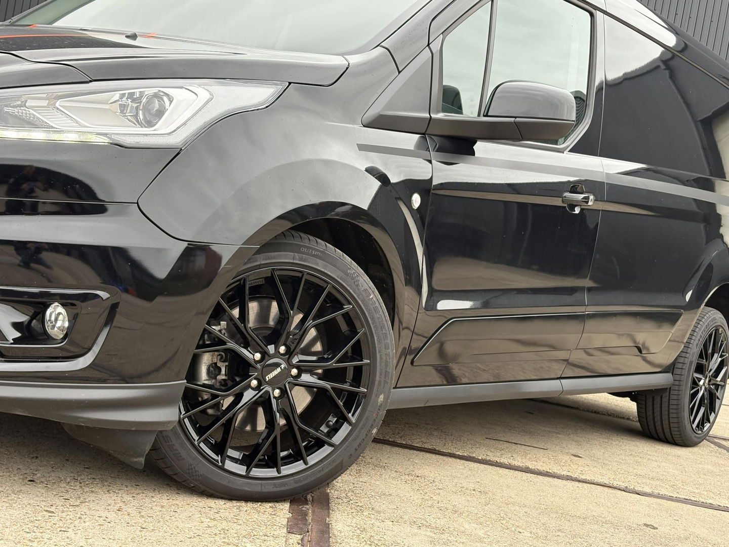 Ford Transit Connect 1.5 L2 Sport | BOMVOL | STOELVERWARMING | RUITVERWARMING