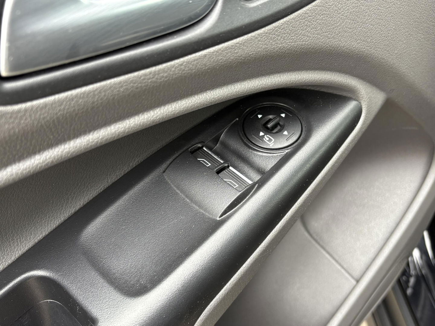 Ford Transit Connect 1.5 L2 Sport | BOMVOL | STOELVERWARMING | RUITVERWARMING