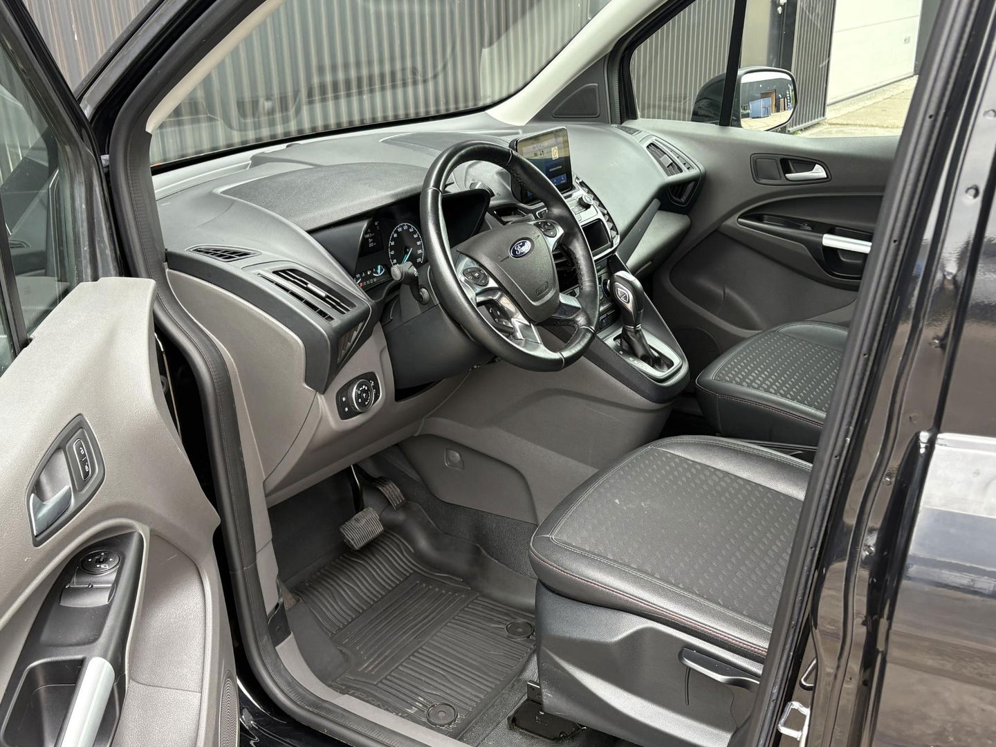 Ford Transit Connect 1.5 L2 Sport | BOMVOL | STOELVERWARMING | RUITVERWARMING