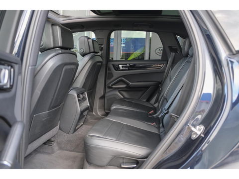 Porsche Cayenne S 2.9 V6 441pk Panoramadak Luchvering Matrix led Comfortstoelen Memory Camera 21" LMV