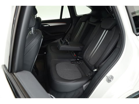 BMW X1 xDrive25e M Sport | Navi | Cruise | Stoelverw. | Camera | PDC V+A