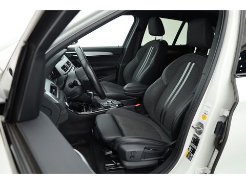 BMW X1 xDrive25e M Sport | Navi | Cruise | Stoelverw. | Camera | PDC V+A