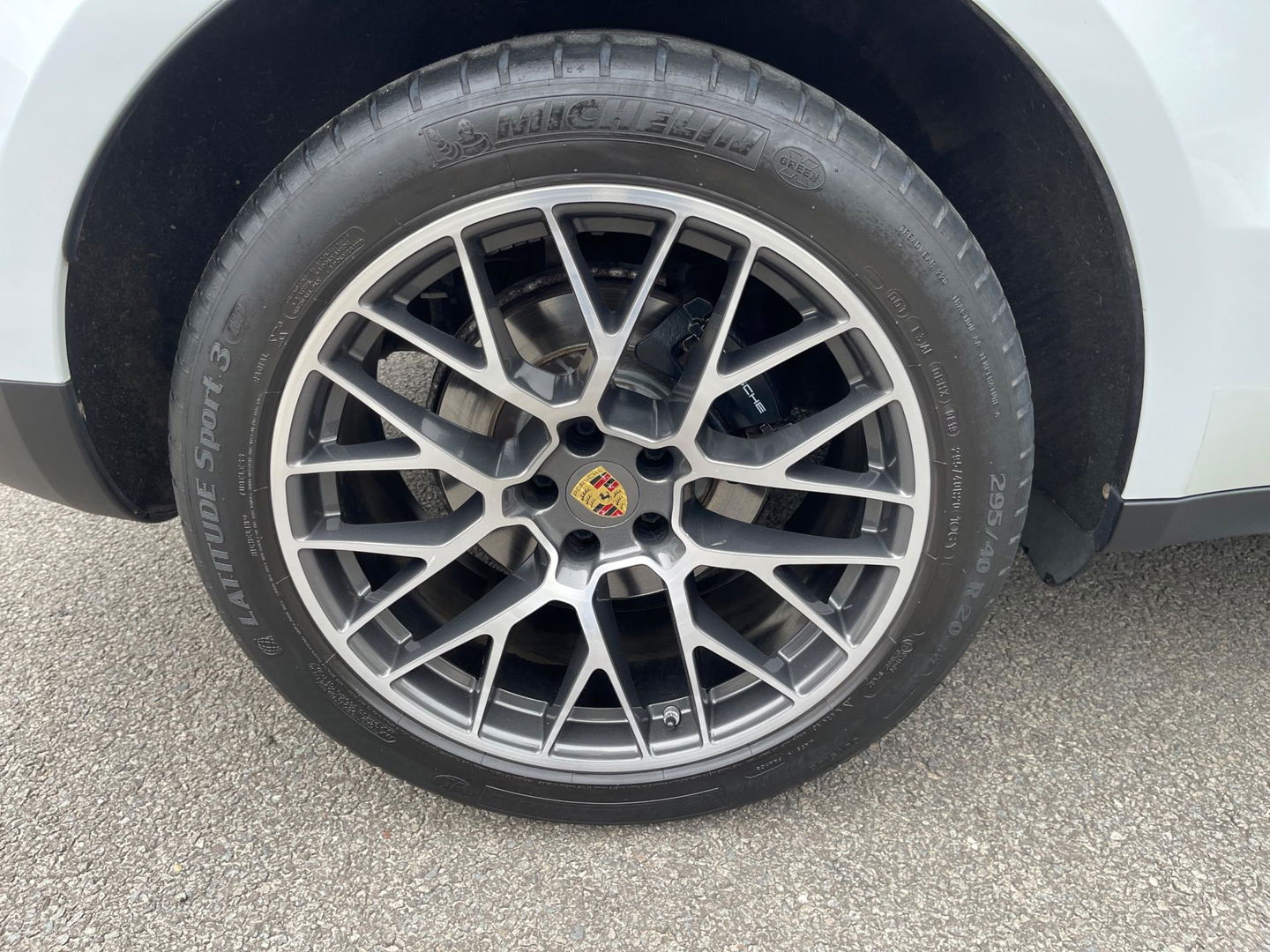 Porsche Macan 2.0 252PK Facelift /Panoramadak/Luchtvering/Led-Xenon/Camera/Electr-Trekhaak 1-Eigenaar Dealer-onderhouden