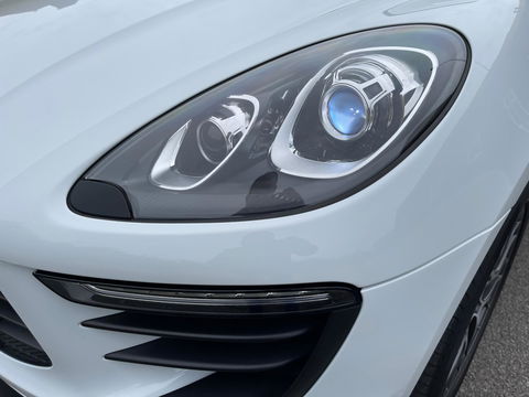 Porsche Macan 2.0 252PK Facelift /Panoramadak/Luchtvering/Led-Xenon/Camera/Electr-Trekhaak 1-Eigenaar Dealer-onderhouden