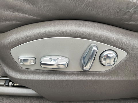 Porsche Macan 2.0 252PK Facelift /Panoramadak/Luchtvering/Led-Xenon/Camera/Electr-Trekhaak 1-Eigenaar Dealer-onderhouden