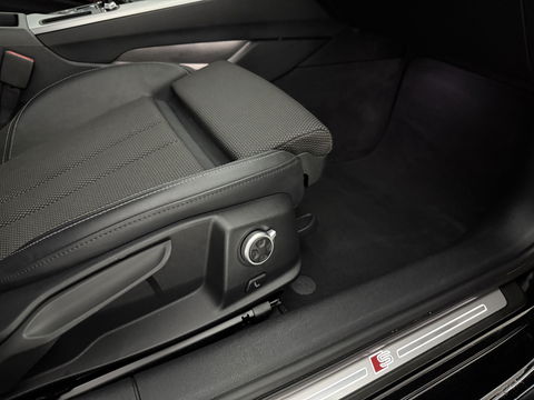 Audi A4 35 TFSI 150PK S-line | Virtual | LED | Carplay | Cruise | Navi | Keyless | Parkeersens.