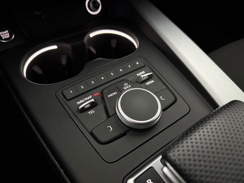 Audi A4 35 TFSI 150PK S-line | Virtual | LED | Carplay | Cruise | Navi | Keyless | Parkeersens.
