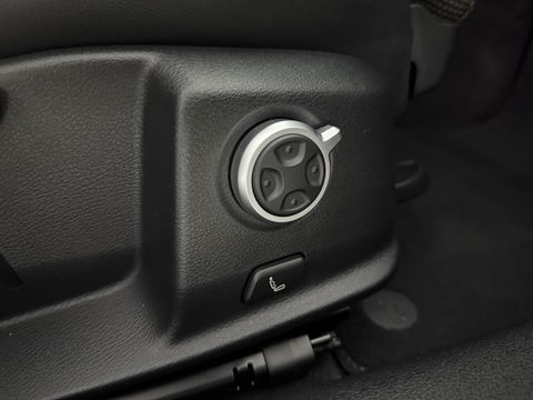 Audi A4 35 TFSI 150PK S-line | Virtual | LED | Carplay | Cruise | Navi | Keyless | Parkeersens.