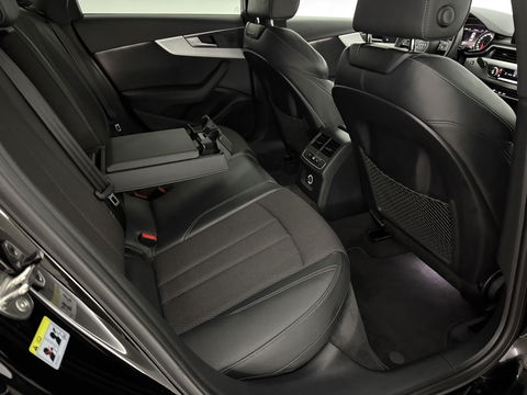 Audi A4 35 TFSI 150PK S-line | Virtual | LED | Carplay | Cruise | Navi | Keyless | Parkeersens.