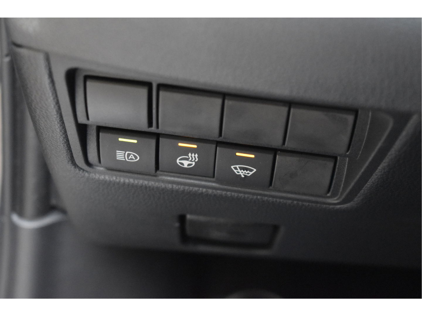 Toyota Yaris Cross 1.5 Hybrid Explore | NL-Auto | Camera | Keyless | Carplay | DAB | Full LED | Nieuwstaat