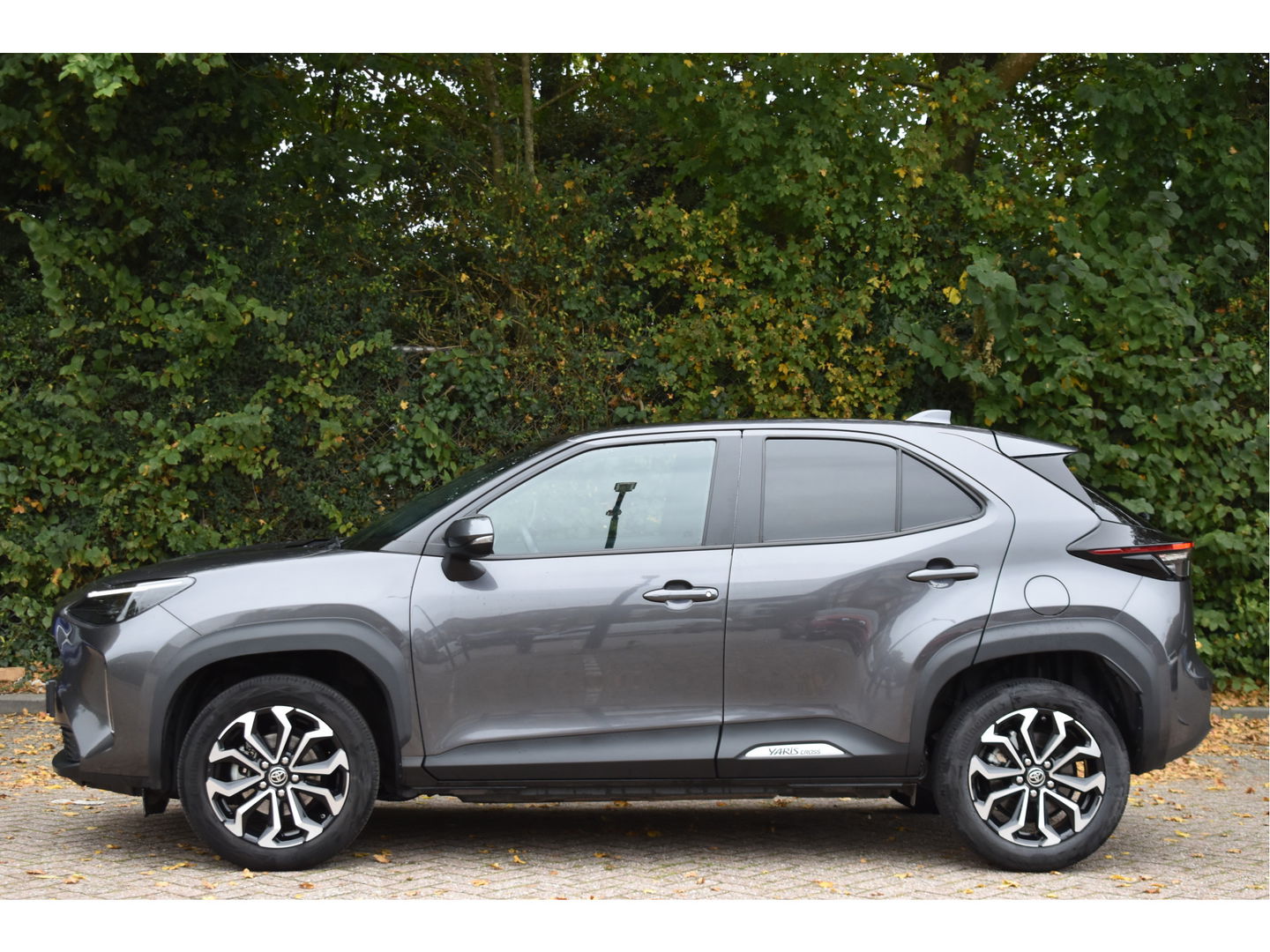 Toyota Yaris Cross 1.5 Hybrid Explore | NL-Auto | Camera | Keyless | Carplay | DAB | Full LED | Nieuwstaat