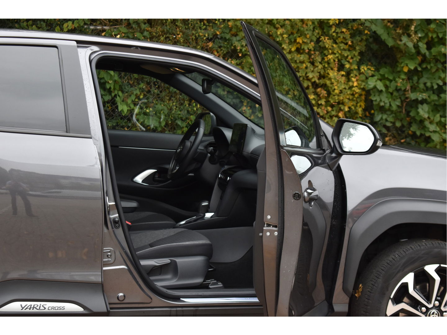 Toyota Yaris Cross 1.5 Hybrid Explore | NL-Auto | Camera | Keyless | Carplay | DAB | Full LED | Nieuwstaat