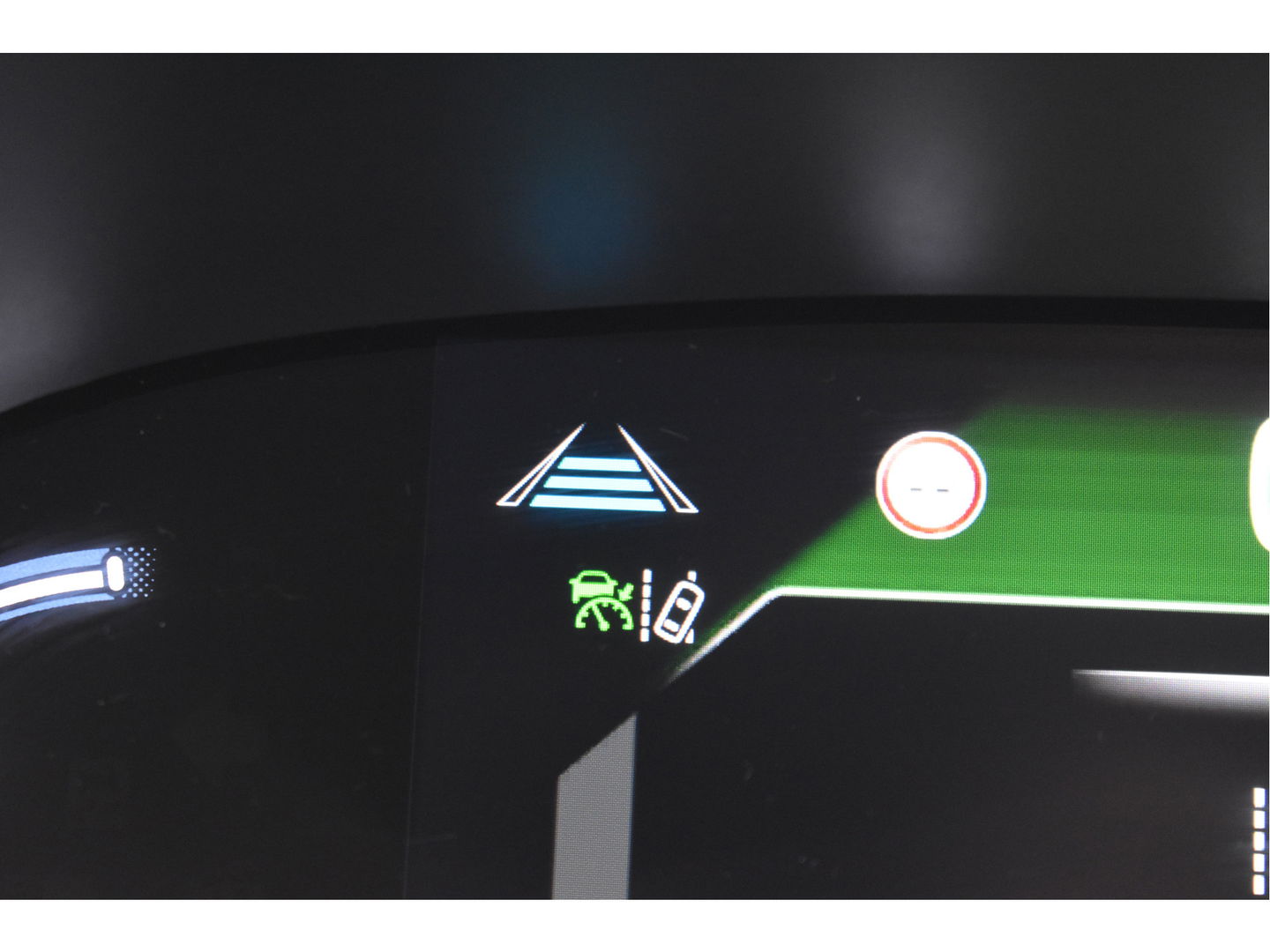 Toyota Yaris Cross 1.5 Hybrid Explore | NL-Auto | Camera | Keyless | Carplay | DAB | Full LED | Nieuwstaat