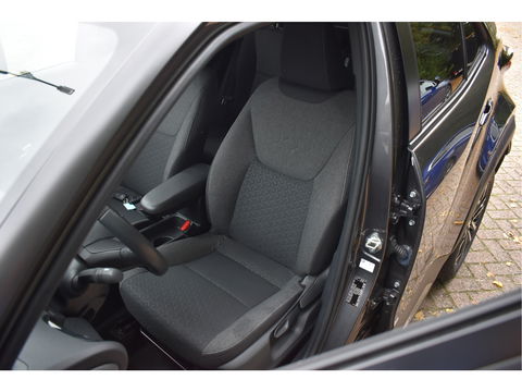Toyota Yaris Cross 1.5 Hybrid Explore | NL-Auto | Camera | Keyless | Carplay | DAB | Full LED | Nieuwstaat