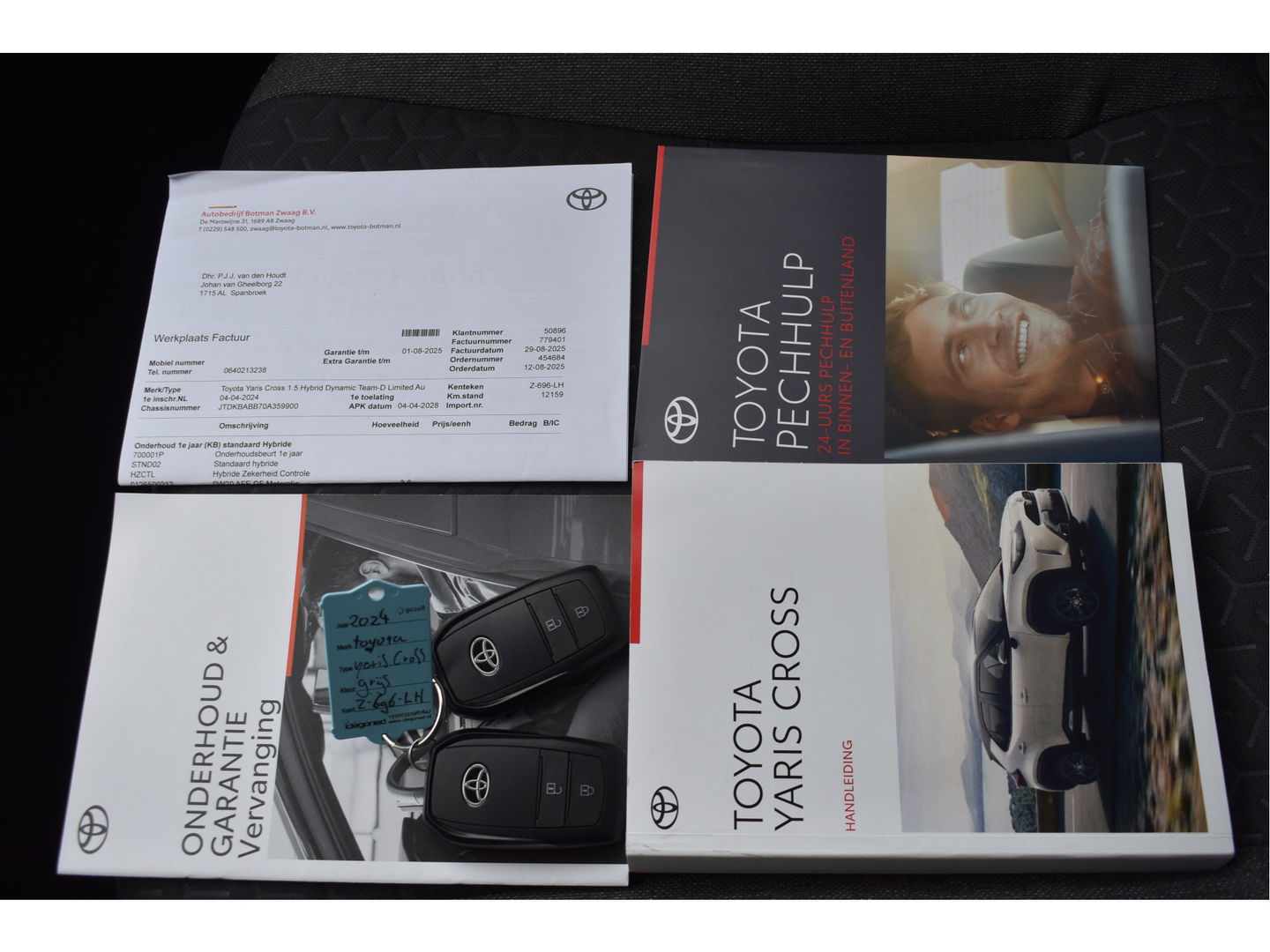 Toyota Yaris Cross 1.5 Hybrid Explore | NL-Auto | Camera | Keyless | Carplay | DAB | Full LED | Nieuwstaat