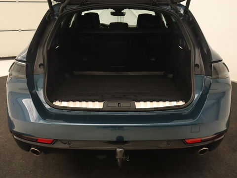 Peugeot 508 1.6 HYbrid 225 GT | Stoelverwarming | Trekhaak | Adaptive cruise | Half leder | Camera | Sportstoelen | Carplay | Navigatie | Full LED | PHEV | Plug In
