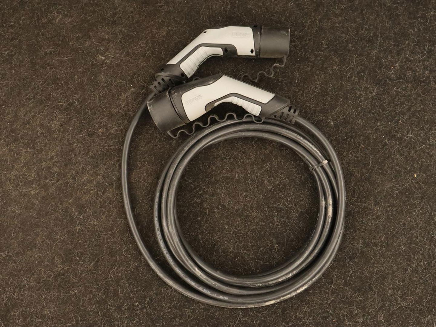 Peugeot 508 1.6 HYbrid 225 GT | Stoelverwarming | Trekhaak | Adaptive cruise | Half leder | Camera | Sportstoelen | Carplay | Navigatie | Full LED | PHEV | Plug In