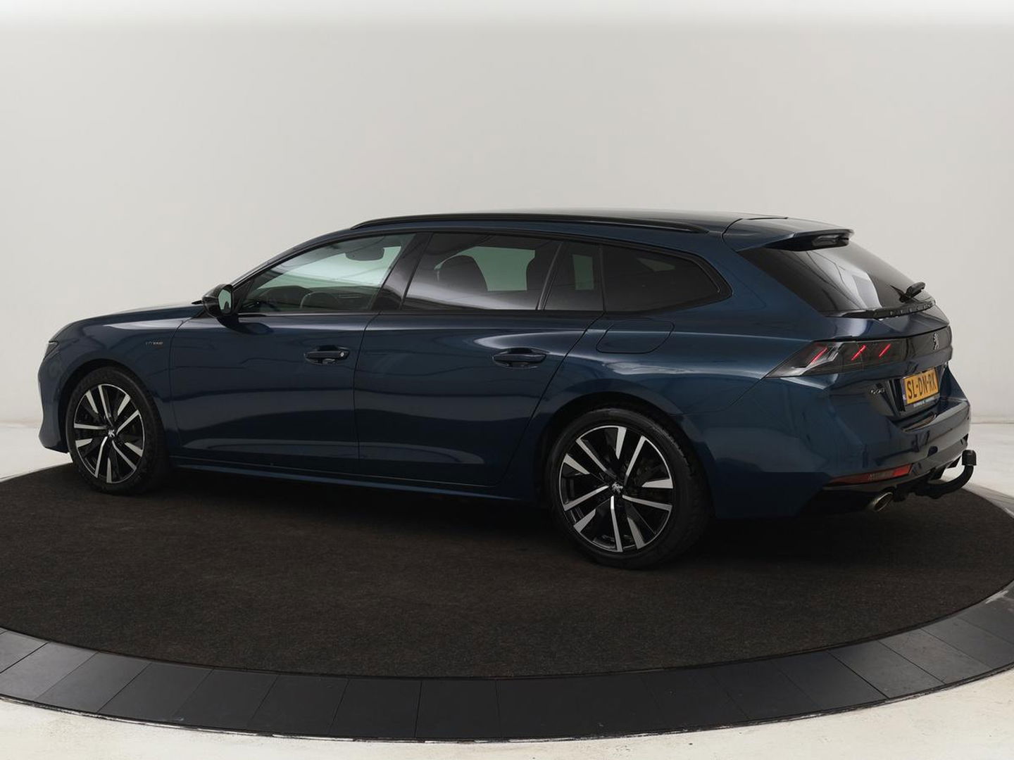 Peugeot 508 1.6 HYbrid 225 GT | Stoelverwarming | Trekhaak | Adaptive cruise | Half leder | Camera | Sportstoelen | Carplay | Navigatie | Full LED | PHEV | Plug In