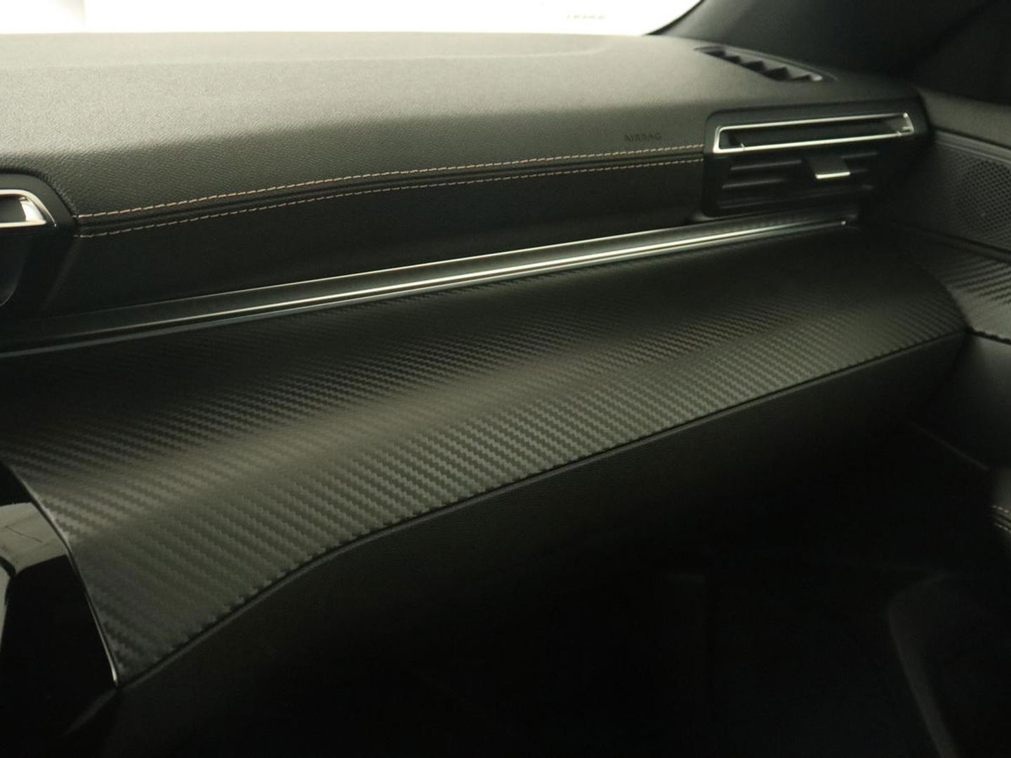 Peugeot 508 1.6 HYbrid 225 GT | Stoelverwarming | Trekhaak | Adaptive cruise | Half leder | Camera | Sportstoelen | Carplay | Navigatie | Full LED | PHEV | Plug In