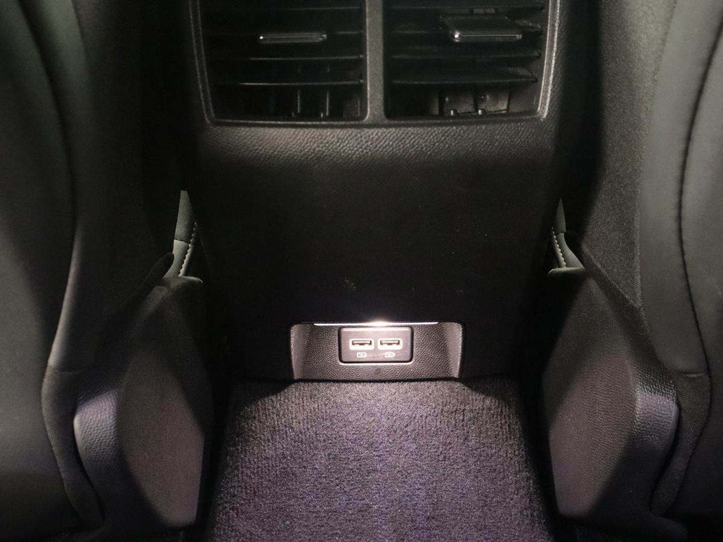 Peugeot 508 1.6 HYbrid 225 GT | Stoelverwarming | Trekhaak | Adaptive cruise | Half leder | Camera | Sportstoelen | Carplay | Navigatie | Full LED | PHEV | Plug In