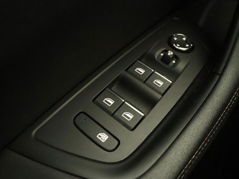 Peugeot 508 1.6 HYbrid 225 GT | Stoelverwarming | Trekhaak | Adaptive cruise | Half leder | Camera | Sportstoelen | Carplay | Navigatie | Full LED | PHEV | Plug In