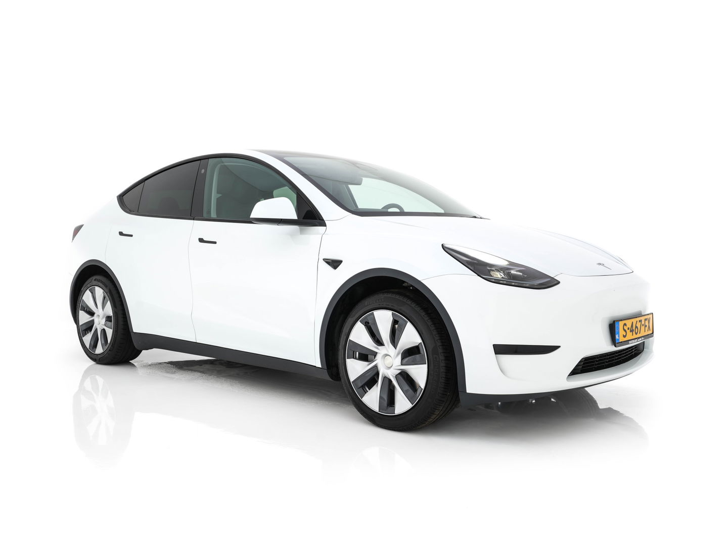 Tesla Model Y RWD 58 kWh [ 3-Fase ] {SOH-93%} (INCL-BTW) Aut. *PANO | AUTO-PILOT | LUXURY-LEATHER | TOP-VIEW | NAVI-FULLMAP | MATRIX-LED | DIGI-COCKPIT | KEYLESS | CAMERA | DAB+ | HEATED-COMFORTSEATS | PRIVACY-GLASS*